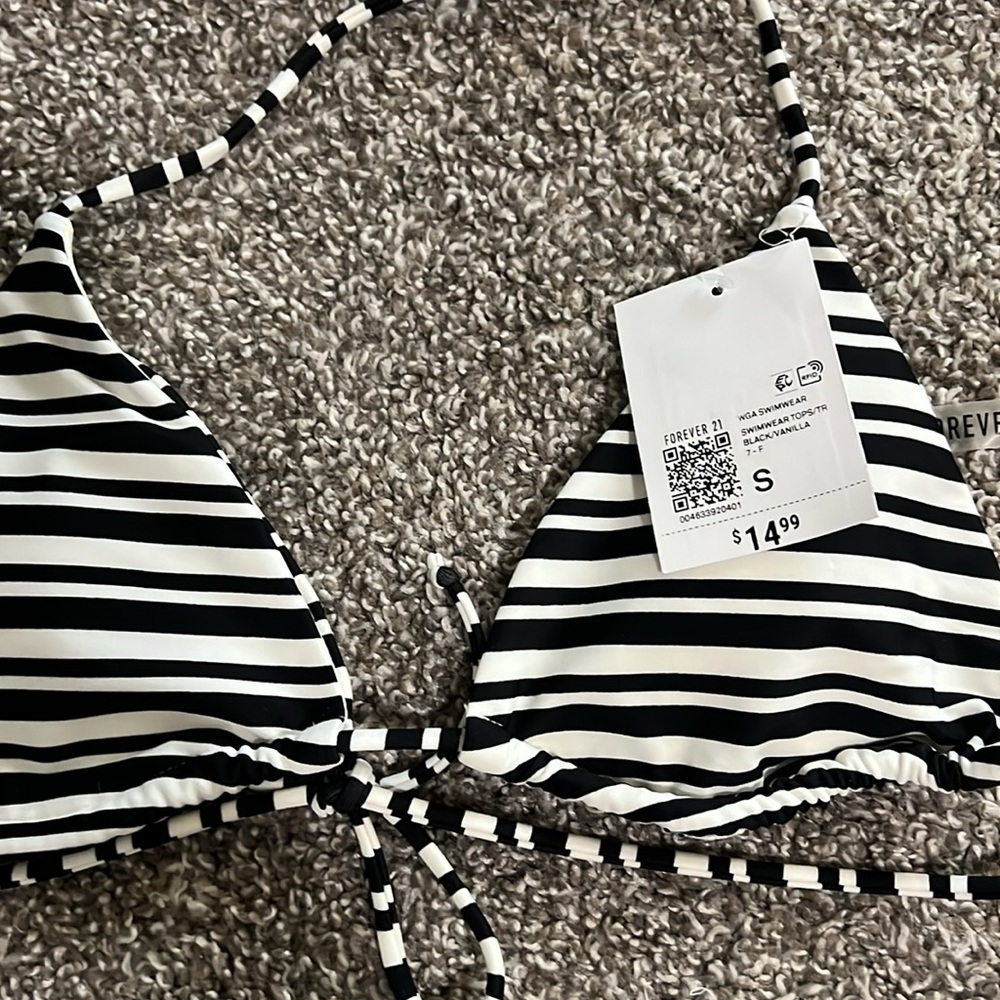 Black and White Striped Bikini Set - Picture 3 of 3